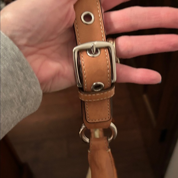 Coach Tan and Cream Shoulder Bag - Picture 9 of 16